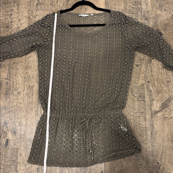 La Vie En Rose Gray/Olive Lace Top - Picture 7 of 9